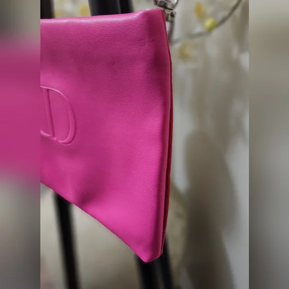 Dior Beauty Red & Pink Vegan Leather Two-Tone Pouch with crossbody chain NWOT - Picture 12 of 15